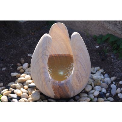 Eastern Babbling Lily (40x35x35) Solar Water Feature