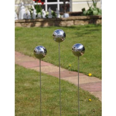 Garden Stainless Steel Decoration - 3 x 10cm Spheres on Sticks