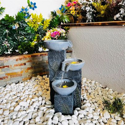 Simple Breeze Birdbath Contemporary Water Feature